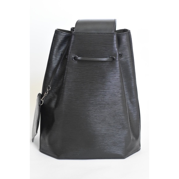 - 🖤RARE🖤 LV Large Epi Noir Sling Backpack - Picture 6 of 10